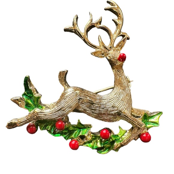 Vintage Gerrys Gold‎ Tone Reindeer Pin Brooch Holly Green Red Berries - Picture 1 of 4